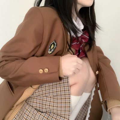 首相官邸前的人们